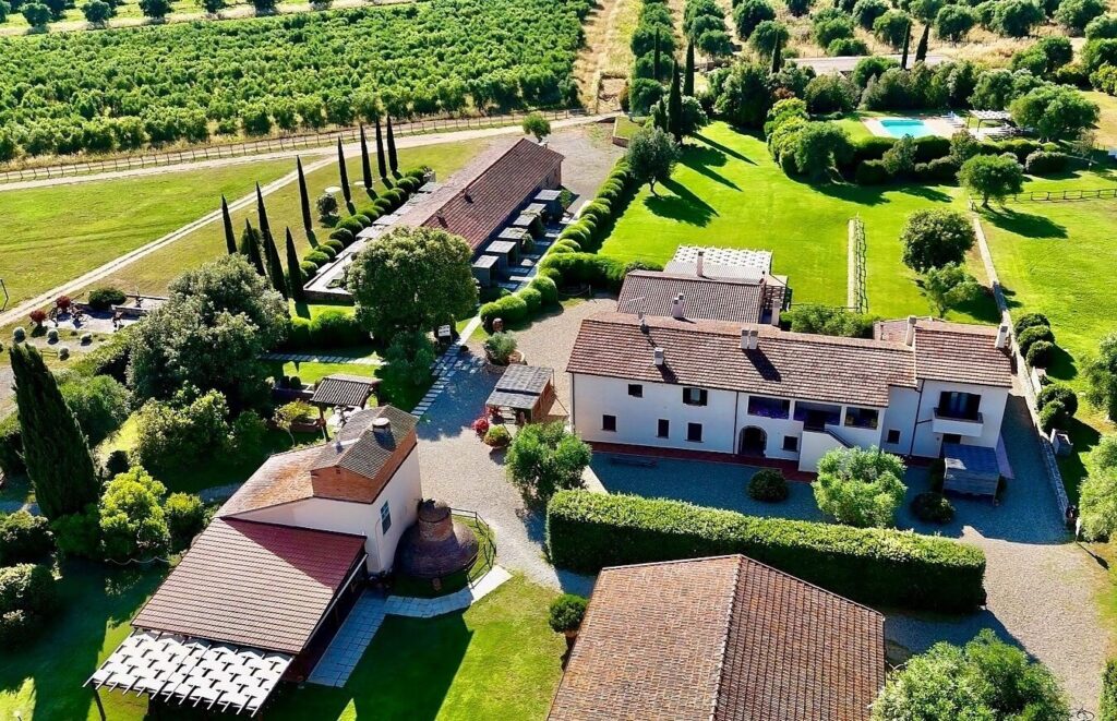 Bio Agriturismo Corte degli Ulivi — Grosseto, Maremme Toscane