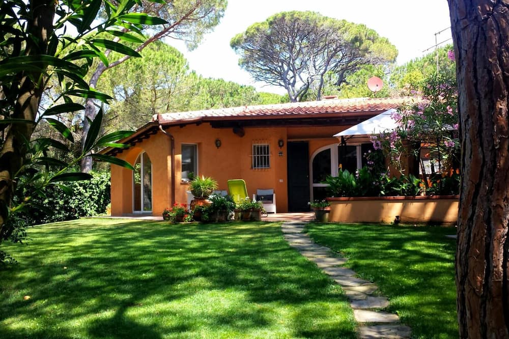 Splendida Villa nell'esclusiva Pineta di Roccamare