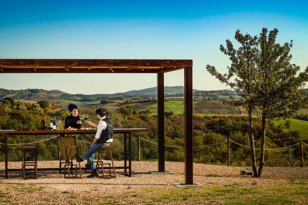 Saturnia wine tasting experience at the Capua estate — Manciano