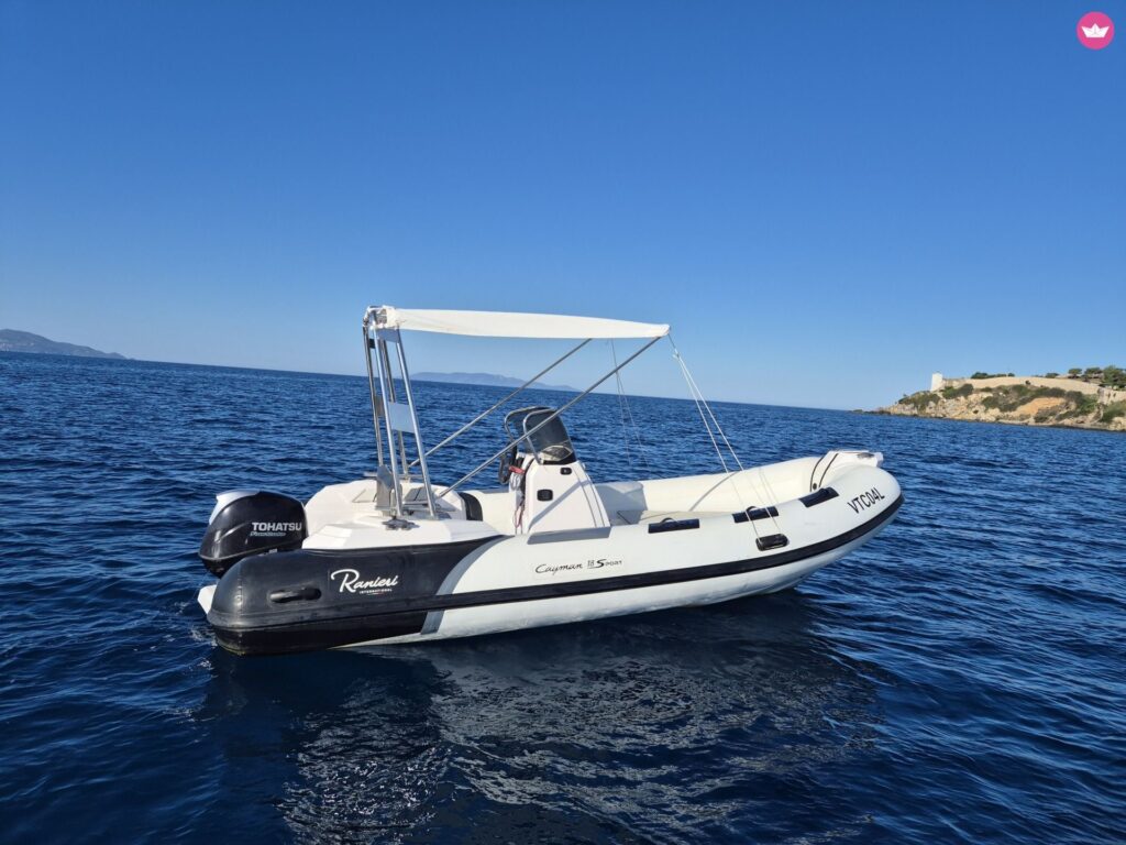 Ranieri Cayman 18 Sport sin licencia en Talamone — Talamone