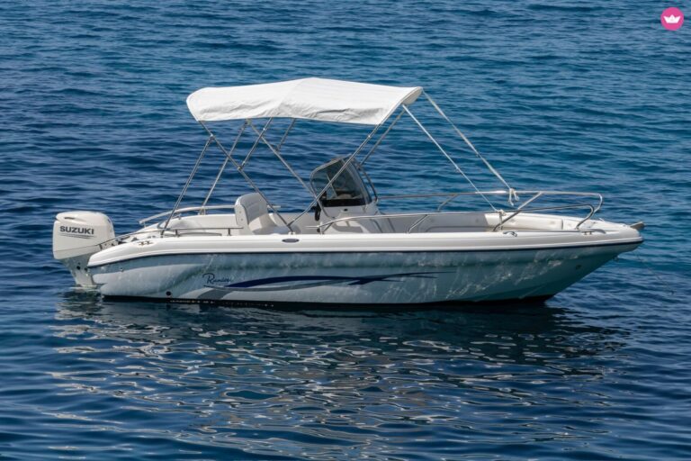 Ranieri Voyager 19 sin licencia en Porto Ercole