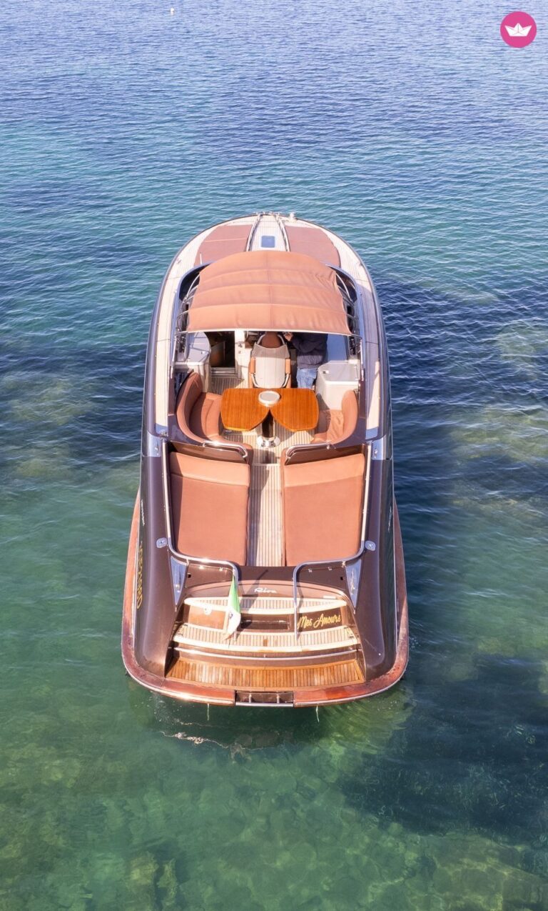 Rivarama 44 avec skipper à Porto Santo Stefano