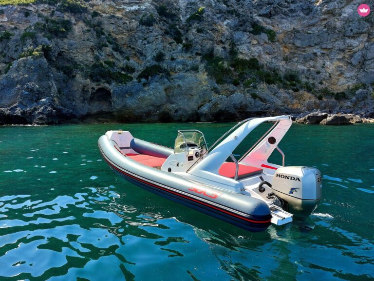 Sacs Marine Ghost 690 in Porto Ercole